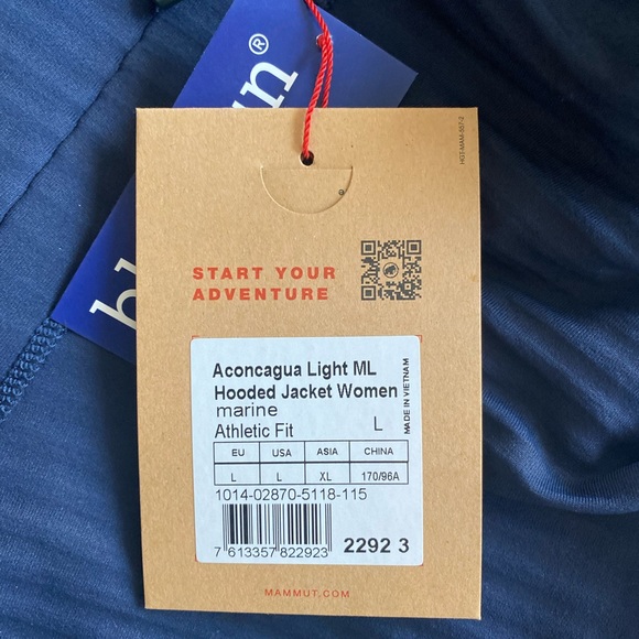 Mammut Light Hooded Jacket - Picture 6 of 7